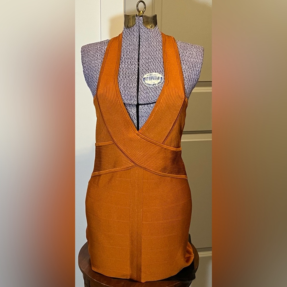 Guess Dress L Orange Bodycot Cut Out Back Sleeveless Mini V Neck